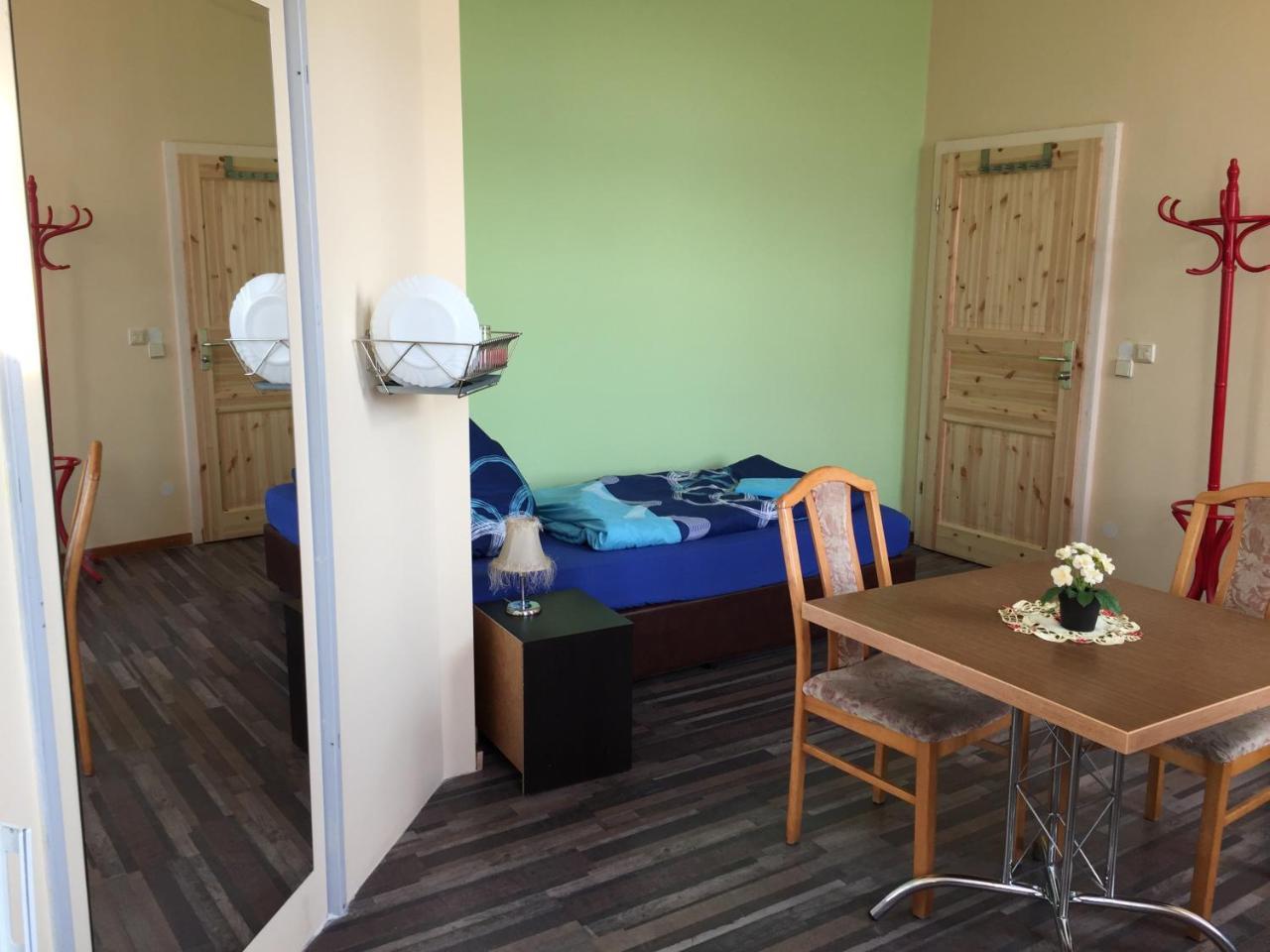 Zimmerfrei-Dresden Mit Bad-Minikuche Self Check In 24-7 Εξωτερικό φωτογραφία