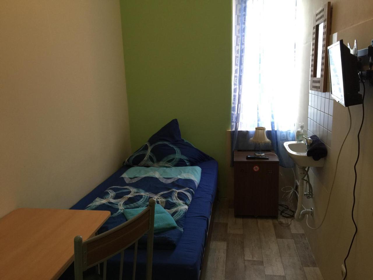 Zimmerfrei-Dresden Mit Bad-Minikuche Self Check In 24-7 Εξωτερικό φωτογραφία